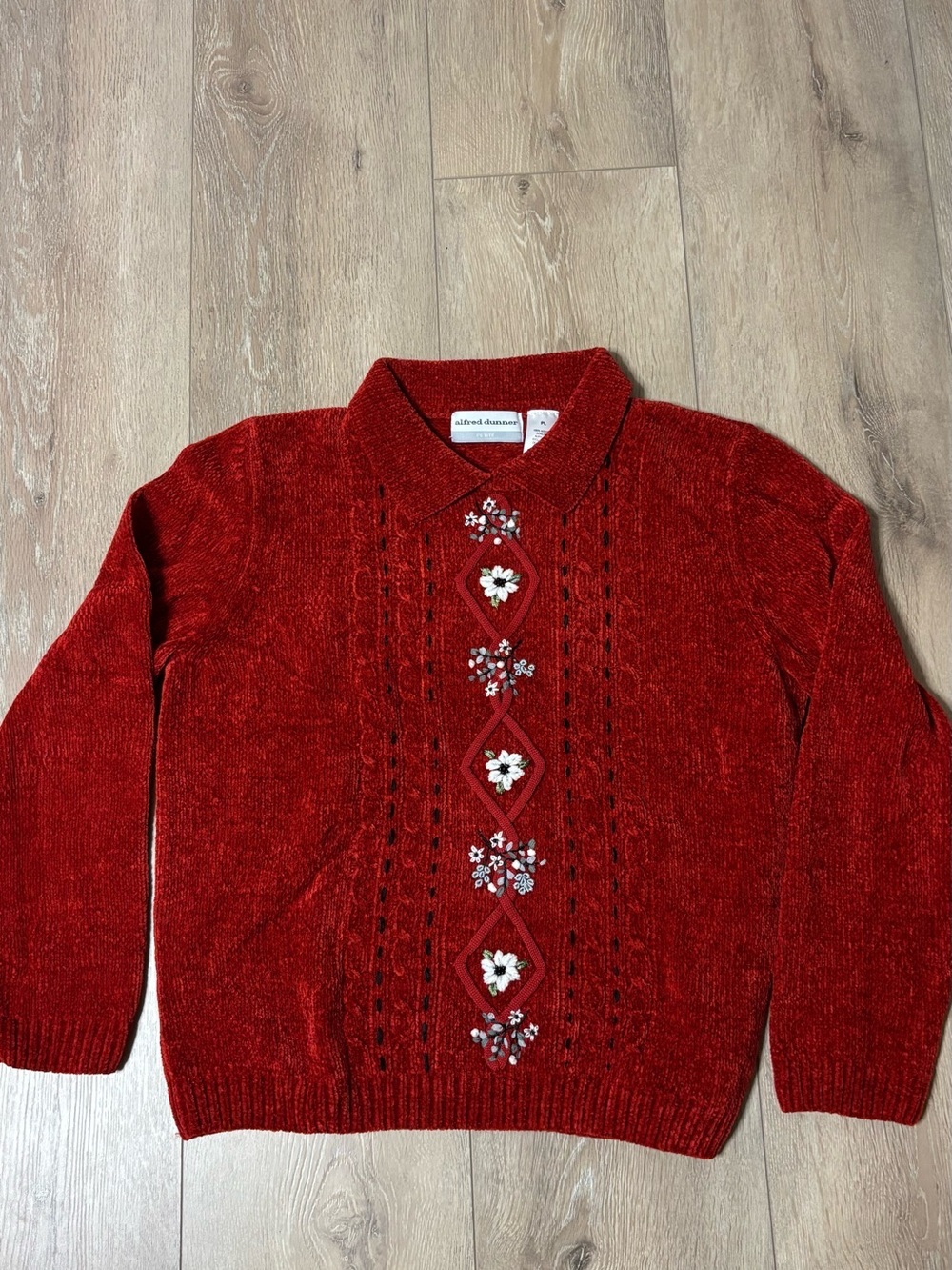 Alfred Dunner Red Beaded Floral Embellished Crewneck Sweater